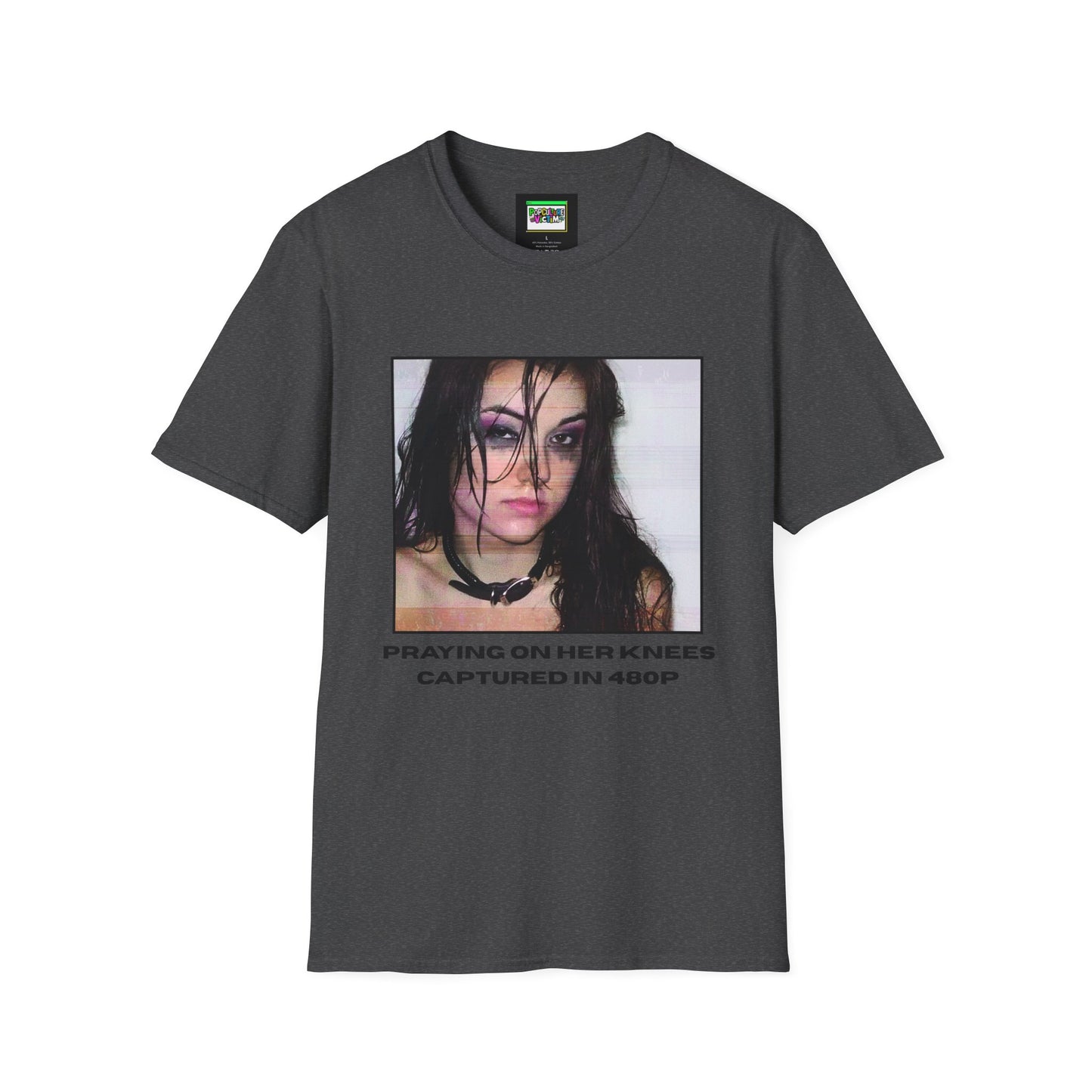 praying on her knees tee