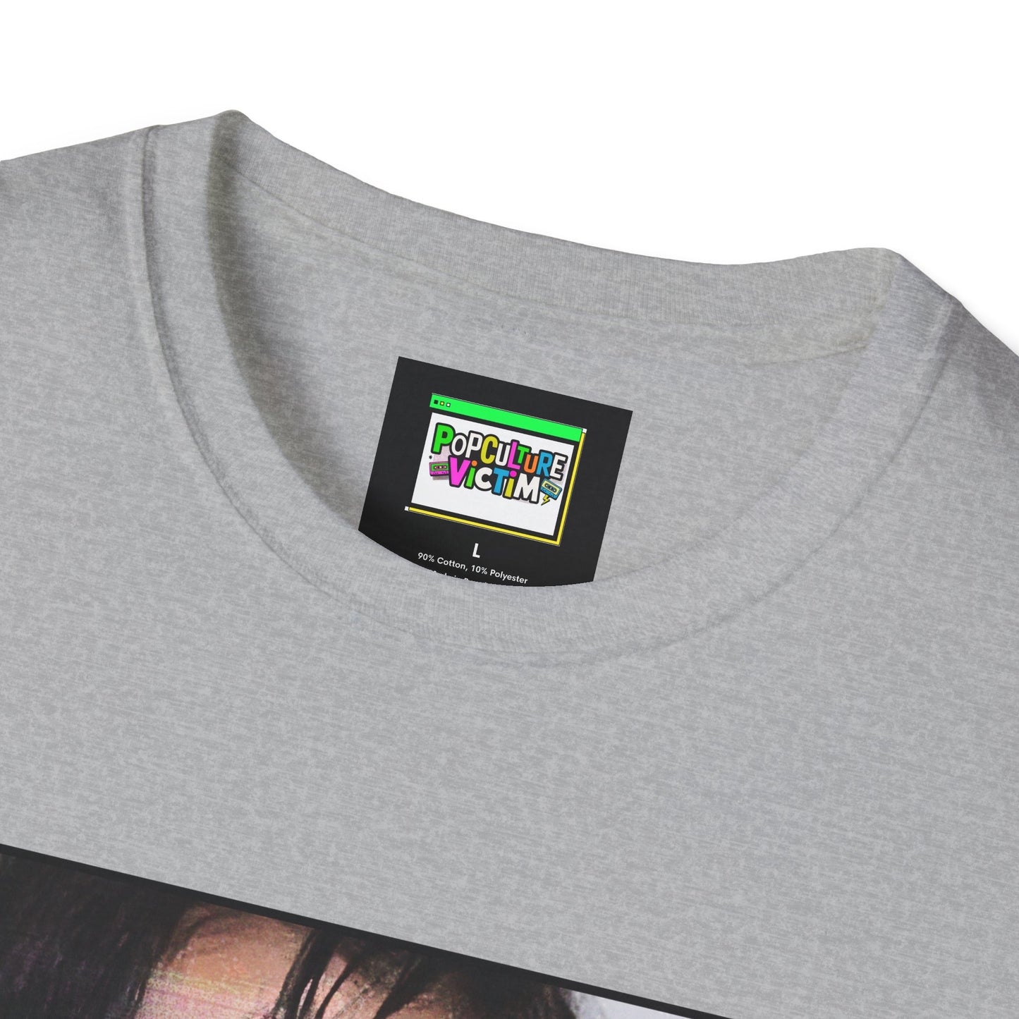 praying on her knees tee